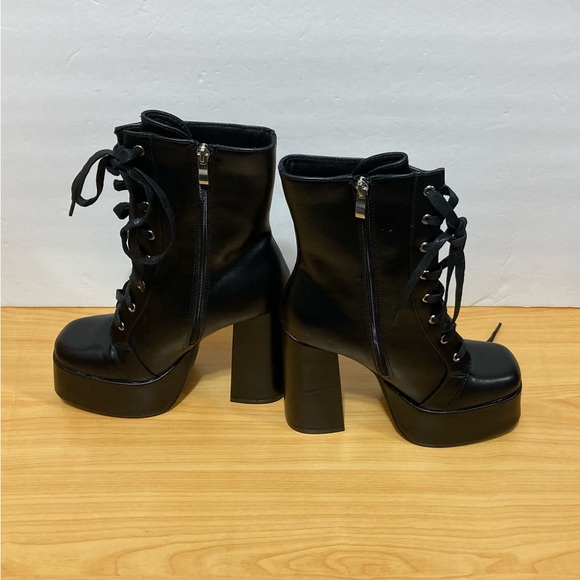 Koi Footwear Women's Black pu Horace Platform Boots w/Z/L DEP6  Size: US 8/UK6 - Picture 1 of 8